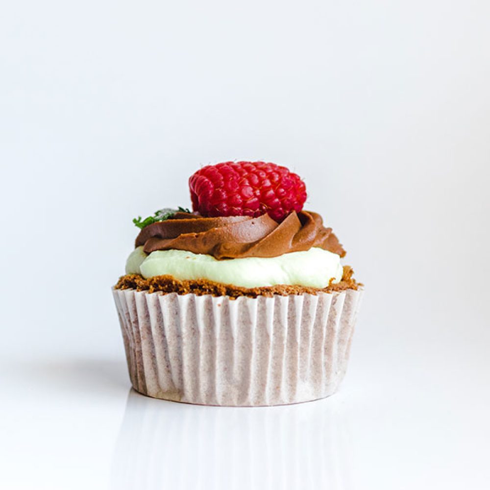 strawberry-creamy-muffin